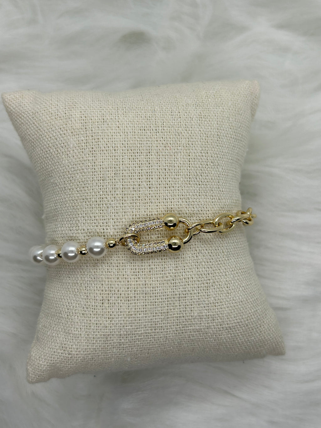 Tiffa & Pearls Bracelet