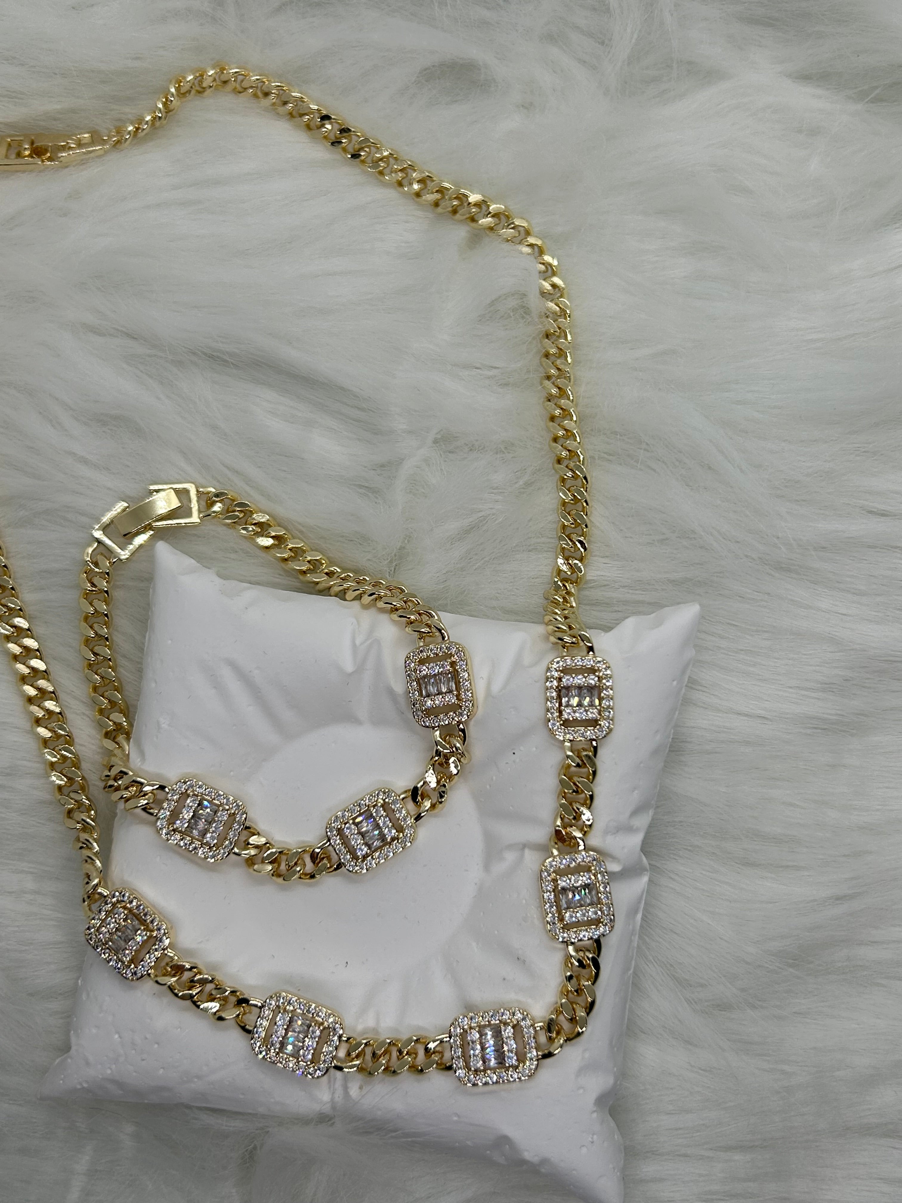 Luxury Set