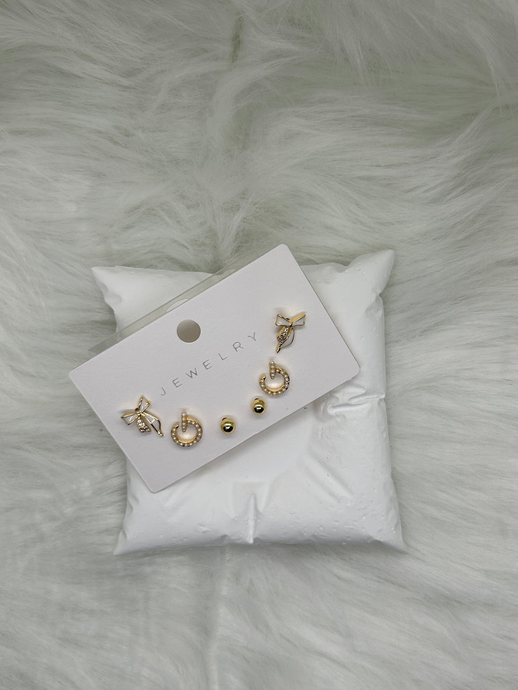 Style 1 Earrings Set