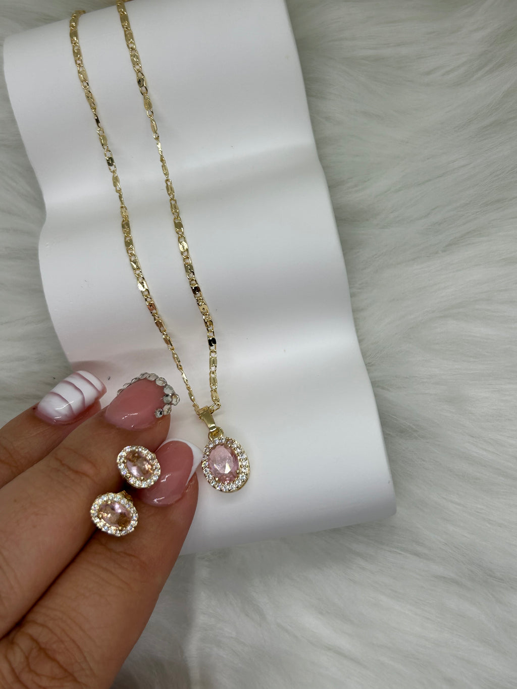 Stone set