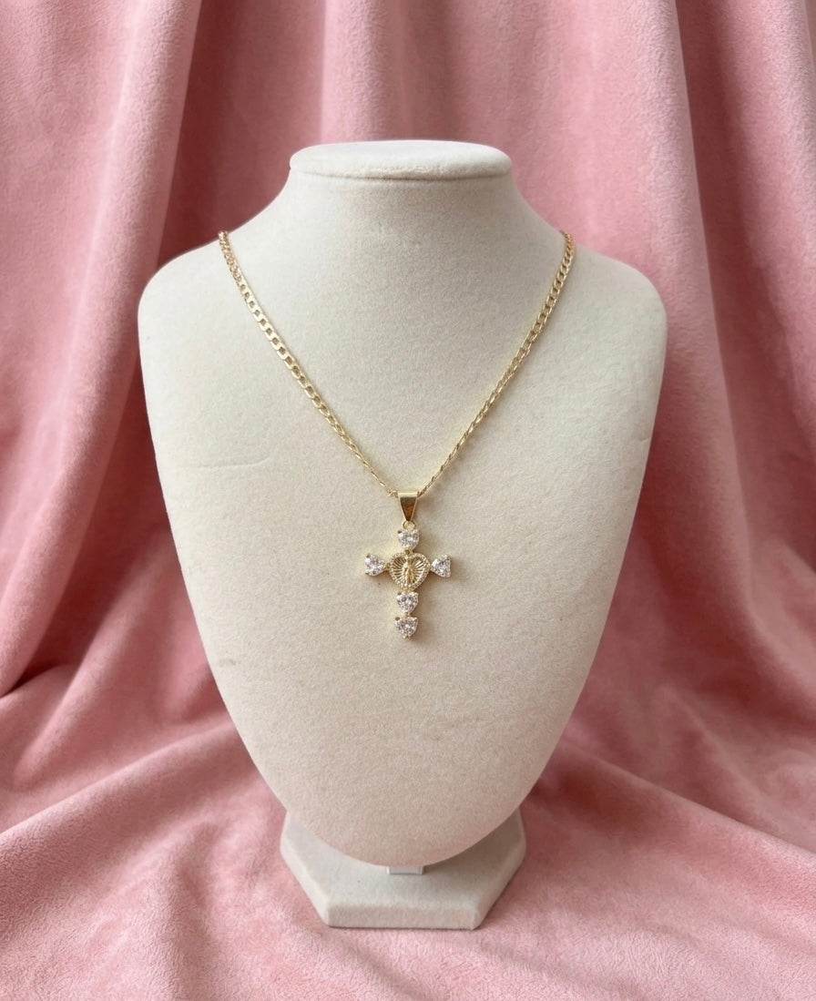 Cruz corazonada Necklace