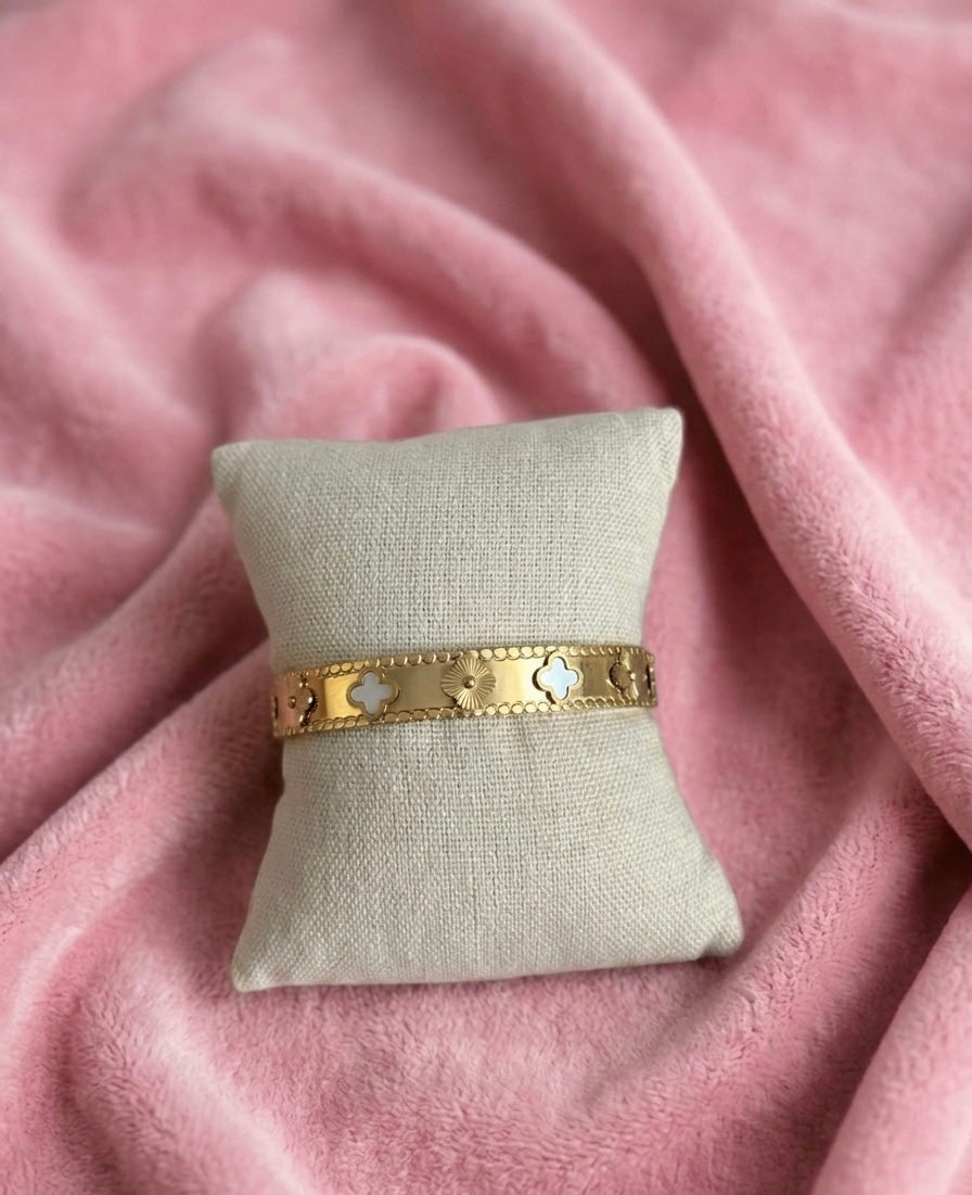 Flor Bangles